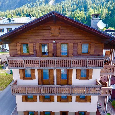 Ajarnola Locazioni Turist Otel Auronzo di Cadore Dış mekan fotoğraf