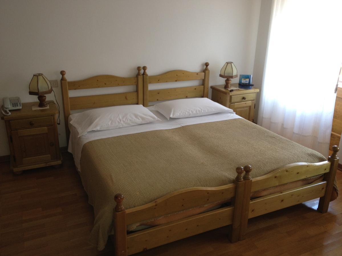 Ajarnola Locazioni Turist Otel Auronzo di Cadore Dış mekan fotoğraf
